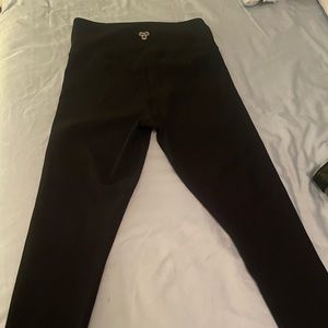 Aritzia TnAction
TnaSLICK™ Rib Atmosphere Hi-Rise Legging Size Large NEW